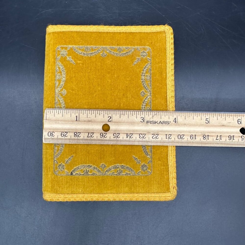 Vintage Velvet Double Playing Card Carrying Case Holder Bridge Poker Game Gold - Picture 9 of 10